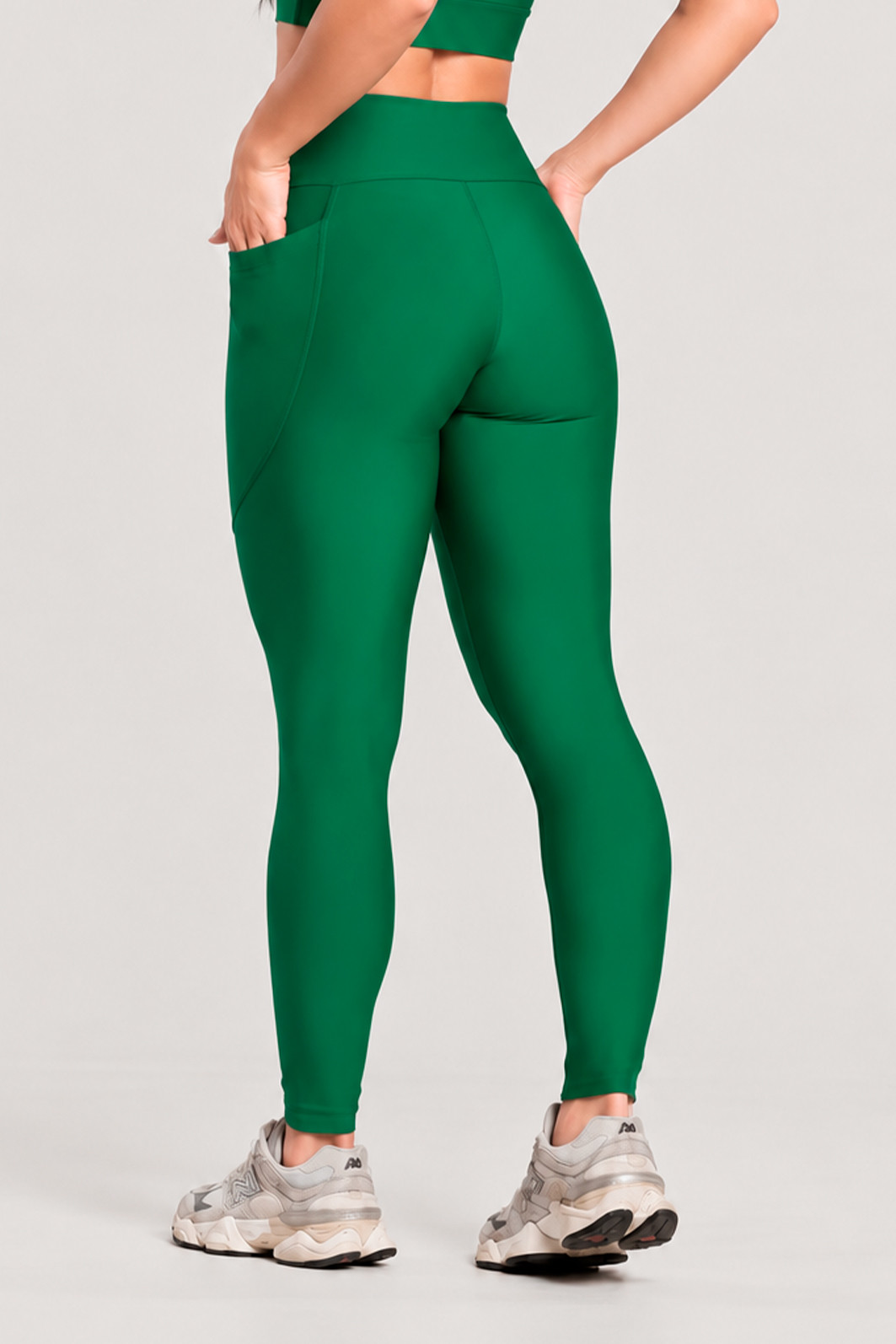 Legging Fitness Bolso Lateral Premium Verde Legging Fitness Bolso Lateral Premium Verde
