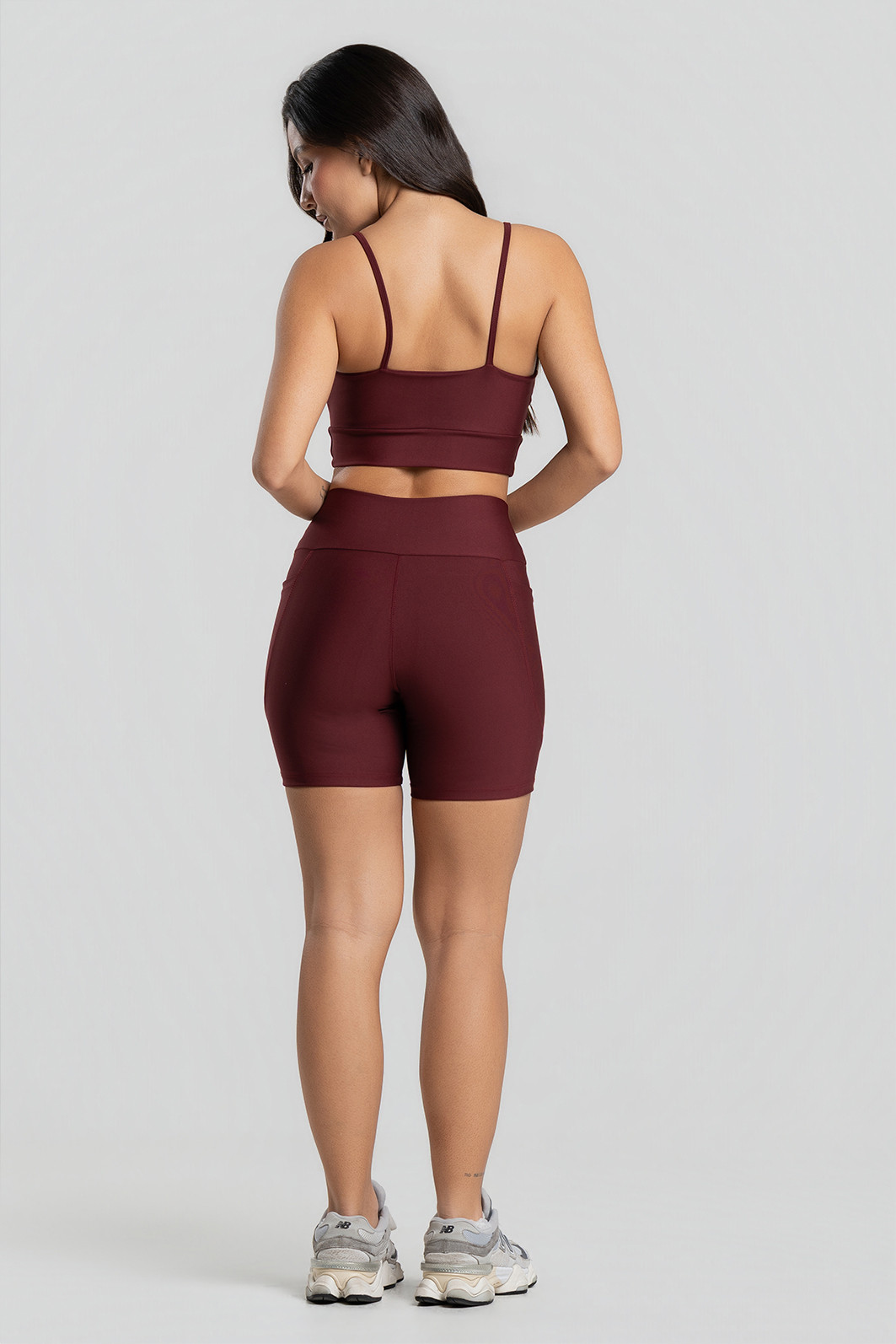 Conjunto Fitness Shorts Bolso Lateral e Top Bordô Conjunto Fitness Shorts Bolso Lateral e Top Bordô