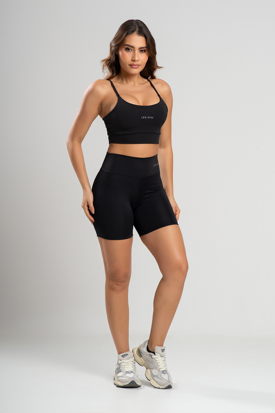 Kit Feminino Fitness Legging + Short + Top Preto
