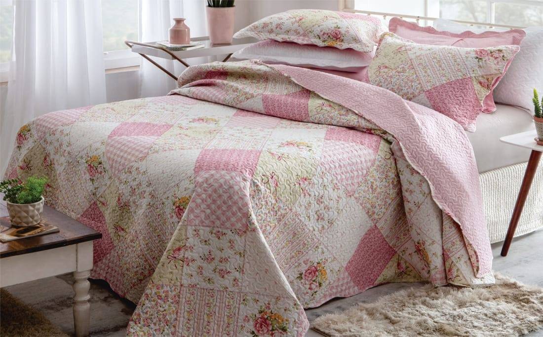 Kit  Cobre-leito Queen Bouti Microfibra Ultrasonic Estampada 2,40 x 2,60 m + 2 Porta-travesseiros - Juliana