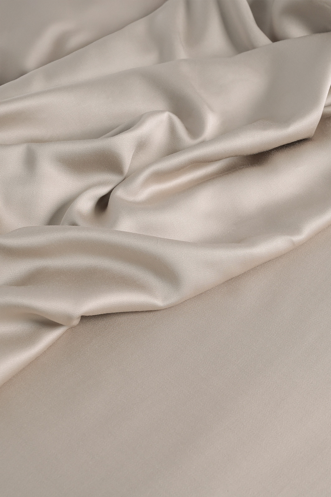 Jogo de Lençol King 4 Peças 300 Fios Bambu Fendi – Hipoalergênico, Termorregulador e Ultra Macio Jogo de Lençol King 4 Peças 300 Fios Bambu Fendi – Hipoalergênico, Termorregulador e Ultra Macio