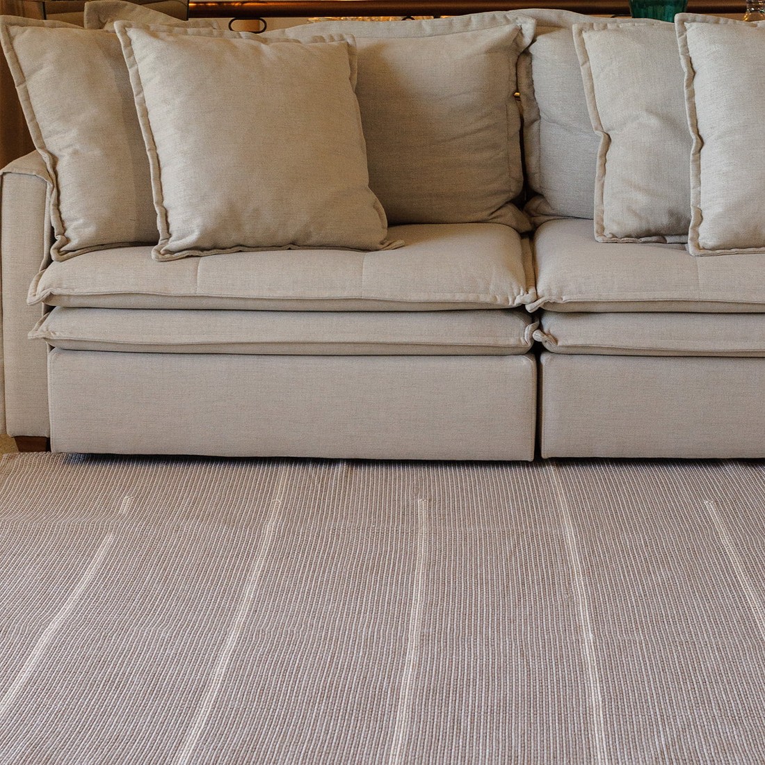 Tapete Artesanal Trama Basic de Sala Listras Areia 200x400