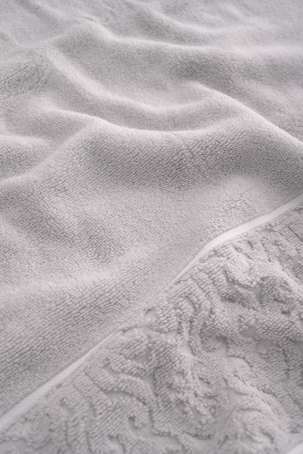 Toalha Rosto 500g Super Soft Zero Twist Arabesco 50cmx70cm Cinza Toalha Rosto 500g Super Soft Zero Twist Arabesco 50cmx70cm Cinza