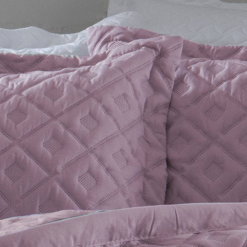 Kit 1 Colcha Queen Boutis Microfibra Ultrasonic + 2 Porta-Travesseiros Violeta