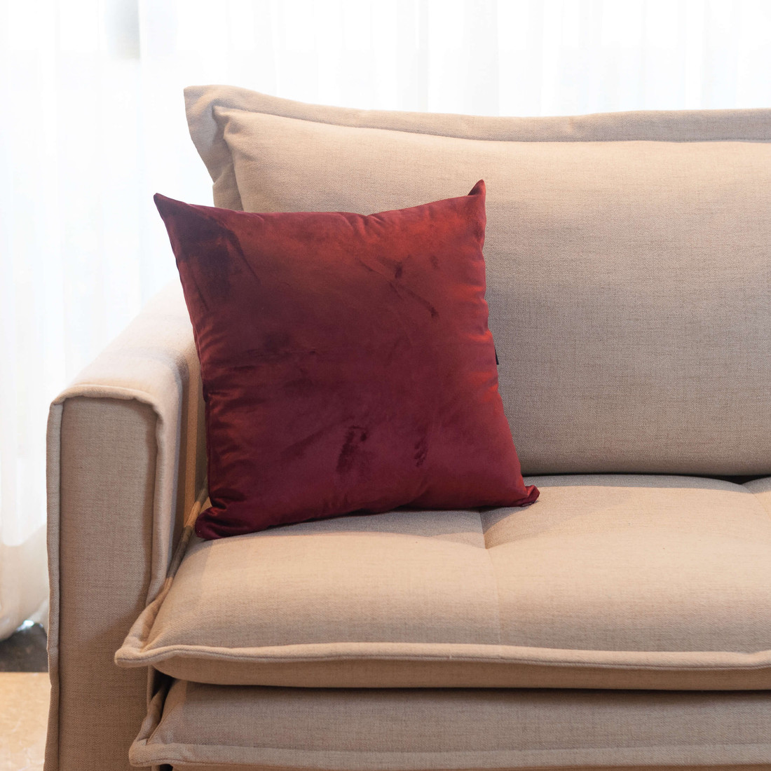 Capa de Almofada Veludo Lisa 45cm x 45cm - Vinho Capa de Almofada Veludo Lisa 45cm x 45cm - Vinho