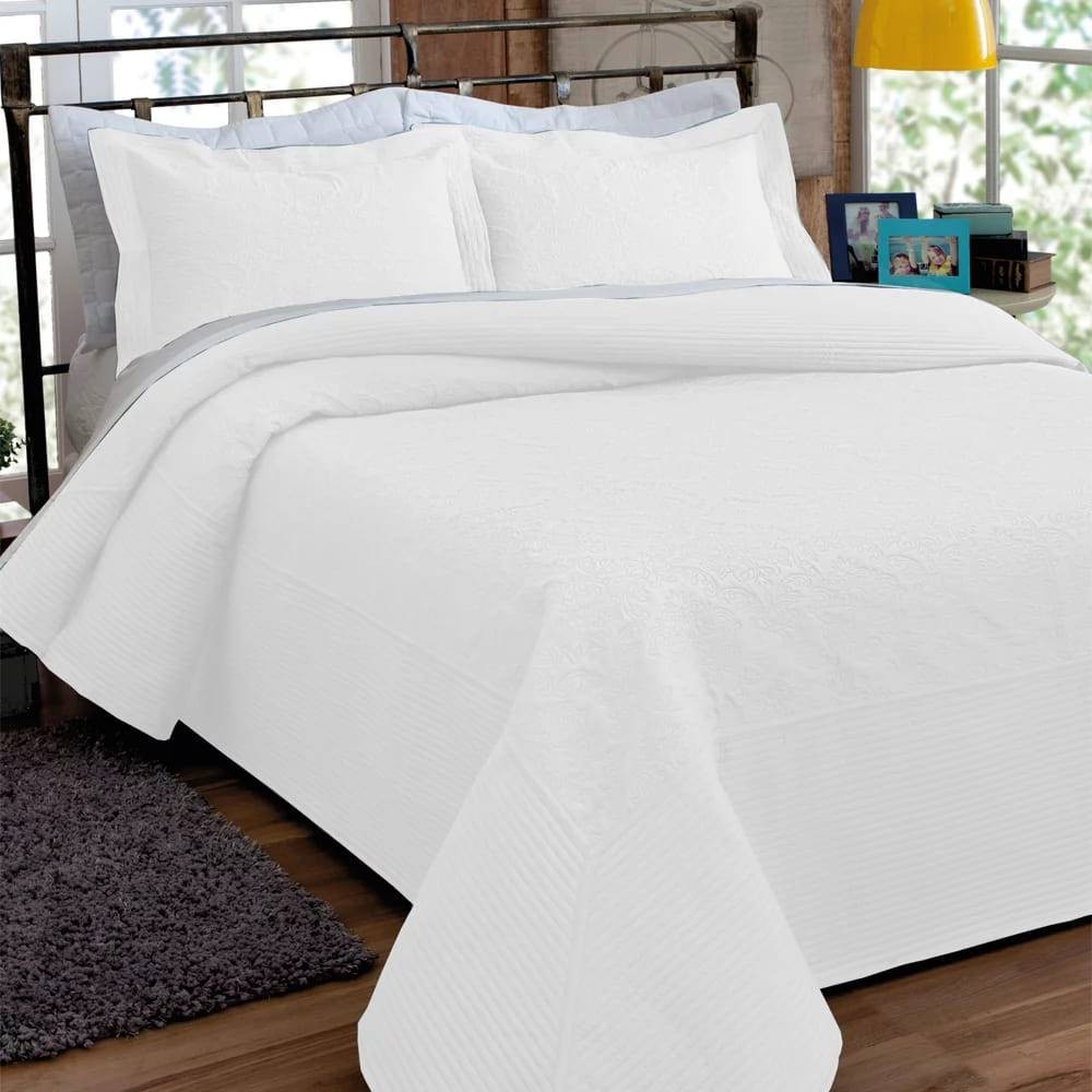 Kit 1 Colcha King Provence Microfibra Matelacê Ultrasonic + 2 Porta-Travesseiros 2,60 x 2,80m - Branco
