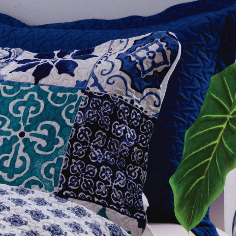 Kit 1 Cobre-leito King Bouti Microfibra Ultrasonic Estampada 2,60 x 2,80 m + 2 Porta-travesseiros - Zule