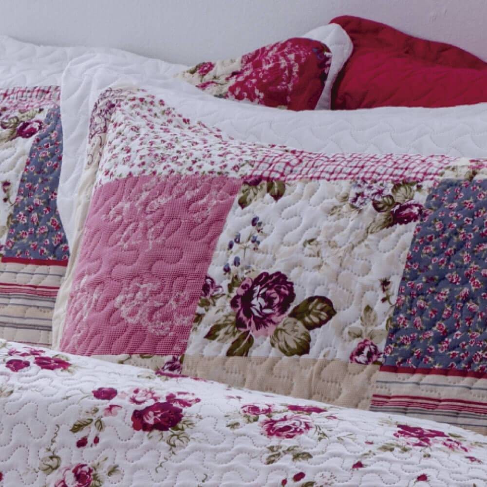 Kit 1 Cobre-leito King Bouti Microfibra Ultrasonic Estampada 2,60 x 2,80 m + 2 Porta-travesseiros -Cris