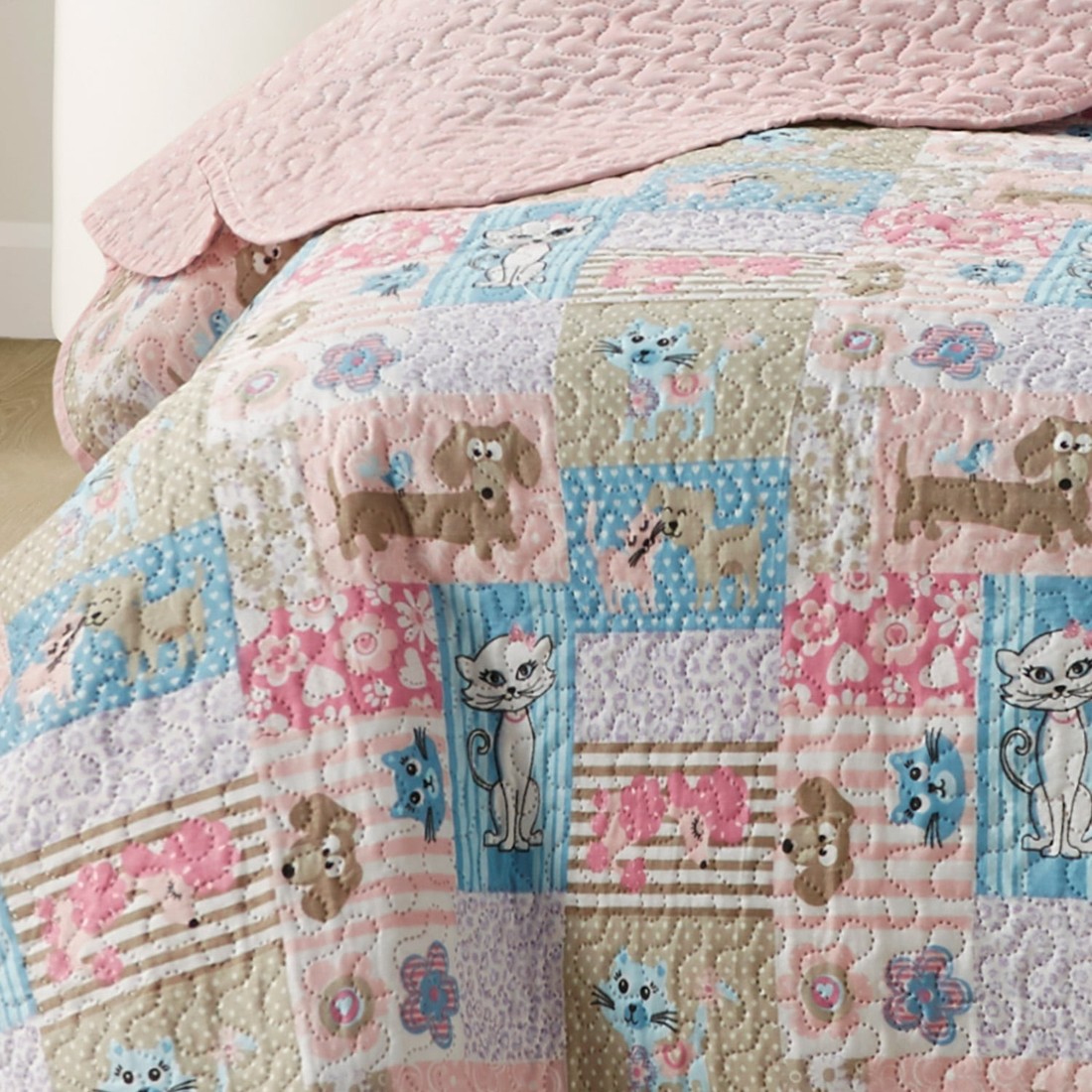 Kit Cobre Leito Colcha Infantil 2 Peças Solteiro Estampada Gatinhos e Cachorrinhos Kit Cobre Leito Colcha Infantil 2 Peças Solteiro Estampada Gatinhos e Cachorrinhos