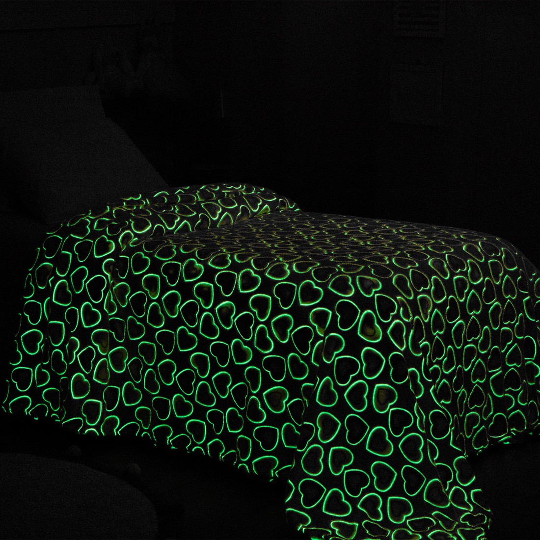 Manta Infantil Solteiro Microfibra Soft Brilha no Escuro - Corações Manta Infantil Solteiro Microfibra Soft Brilha no Escuro - Corações