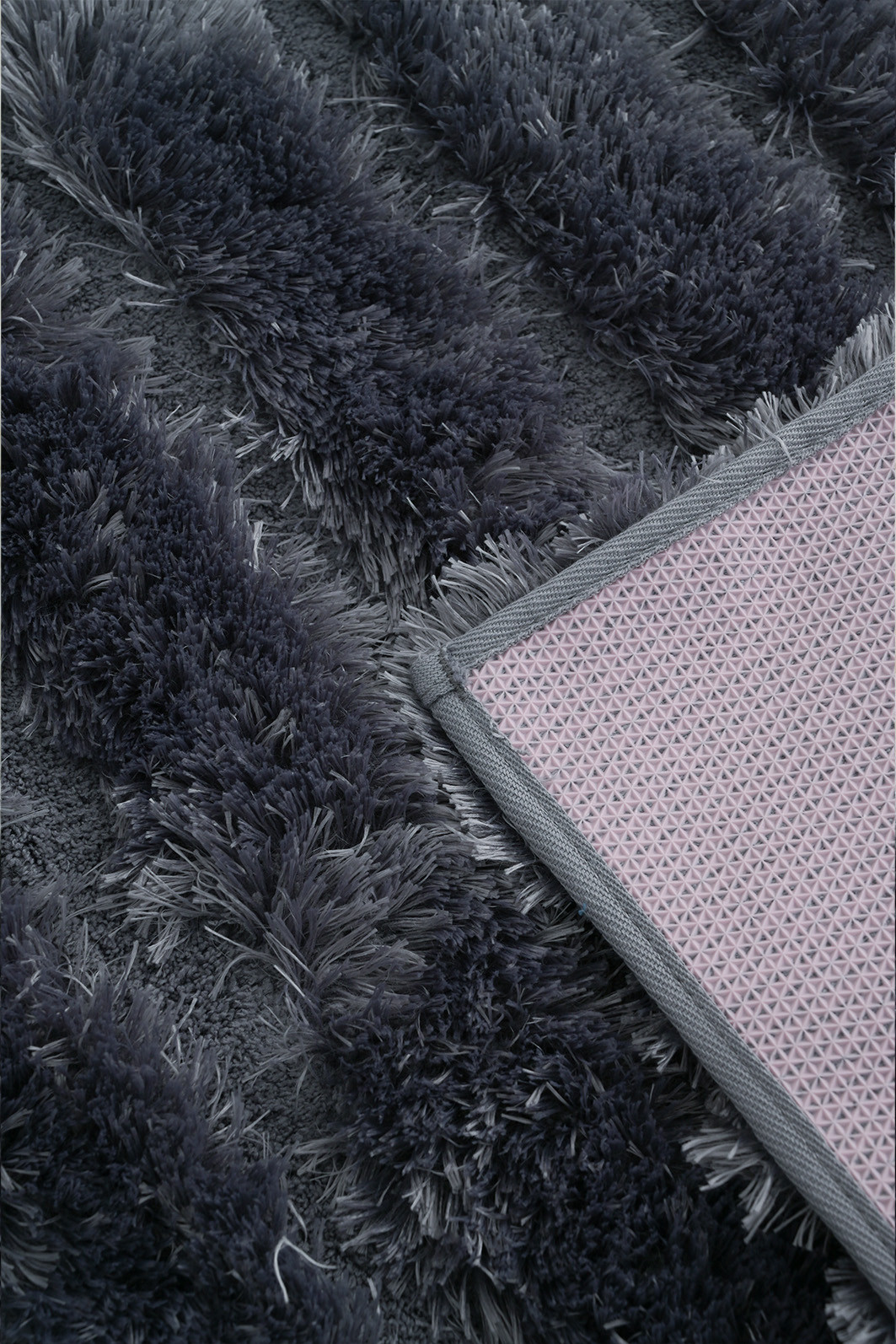 Tapete Antiderrapante NewYork Super Soft e Peluciado 50x70cm - Chumbo