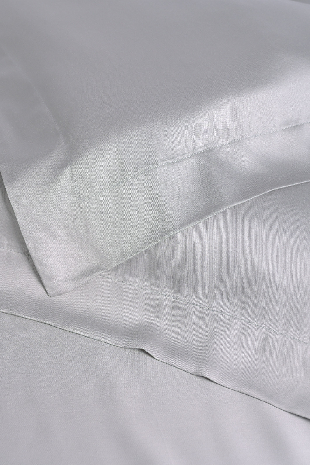 Jogo de Lençol King 4 Peças 300 Fios Bambu Cinza – Hipoalergênico, Termorregulador e Ultra Macio Jogo de Lençol King 4 Peças 300 Fios Bambu Cinza – Hipoalergênico, Termorregulador e Ultra Macio