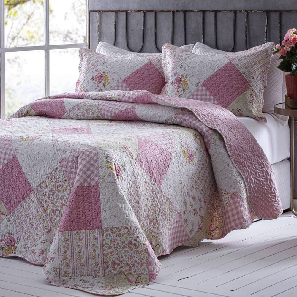 Kit  Cobre-leito Queen Bouti Microfibra Ultrasonic Estampada 2,40 x 2,60 m + 2 Porta-travesseiros - Rosa