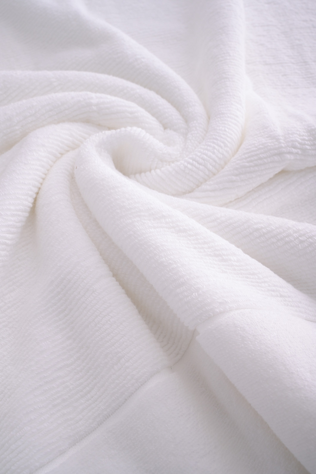 Jogo de Toalha Banho 500g 4 peças Super Soft Zero Twist Frapê - Branco e Rosa Jogo de Toalha Banho 500g 4 peças Super Soft Zero Twist Frapê - Branco e Rosa