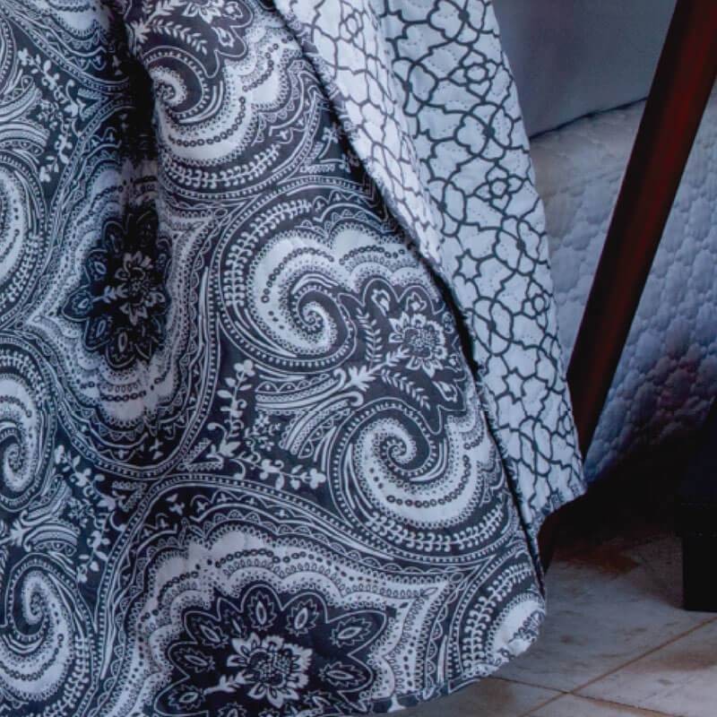 Kit 1 Cobre-leito Queen Bouti Microfibra Ultrasonic Estampada 2,40 x 2,60 m + 2 Porta-travesseiros - Liane