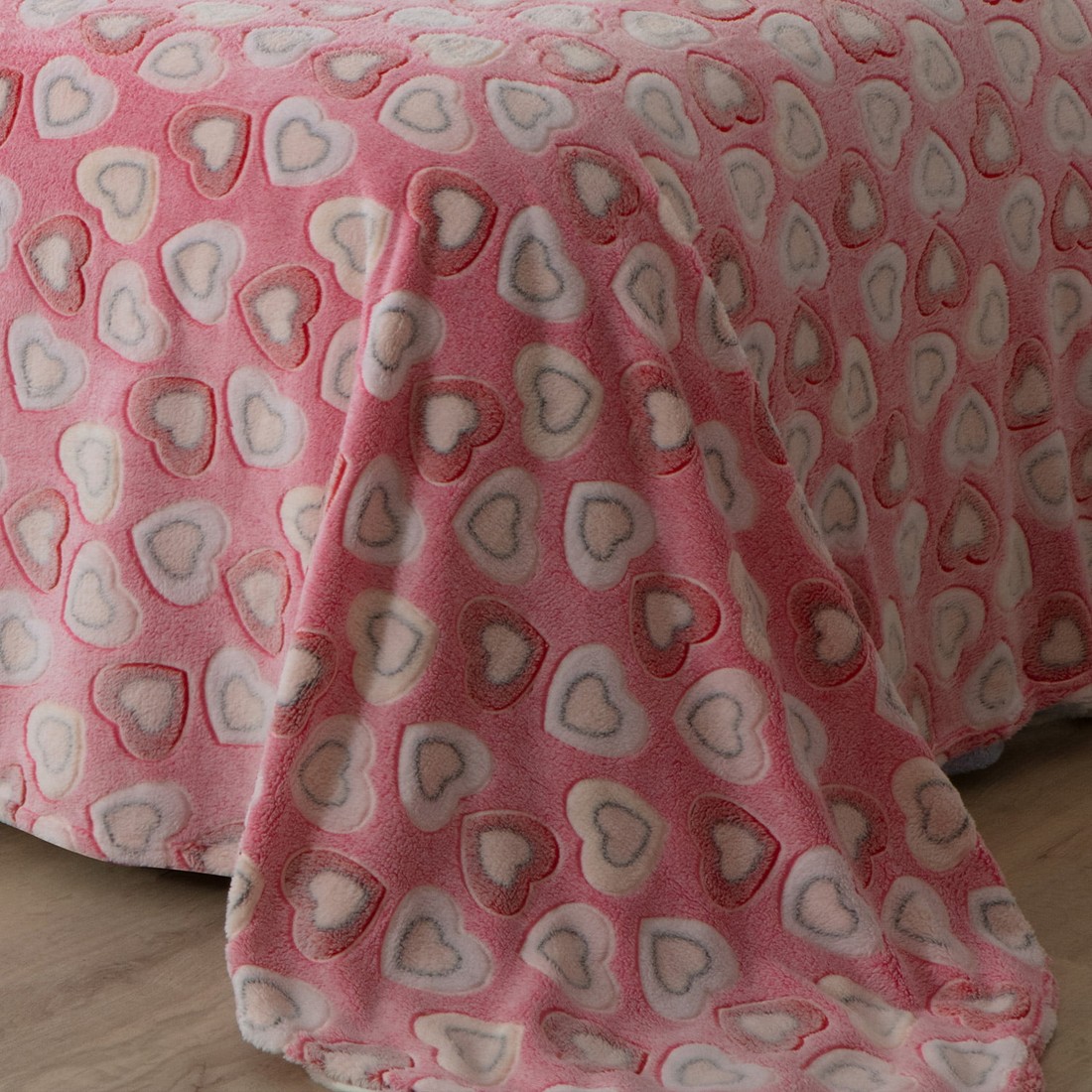 Manta Infantil Solteiro Microfibra Soft Brilha no Escuro - Corações Manta Infantil Solteiro Microfibra Soft Brilha no Escuro - Corações