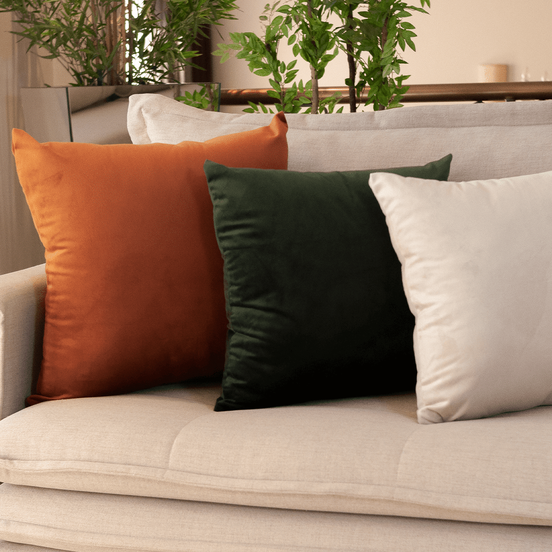 Capa de Almofada Veludo Premium Decorativa - Verde Musgo 30cm x 50cm