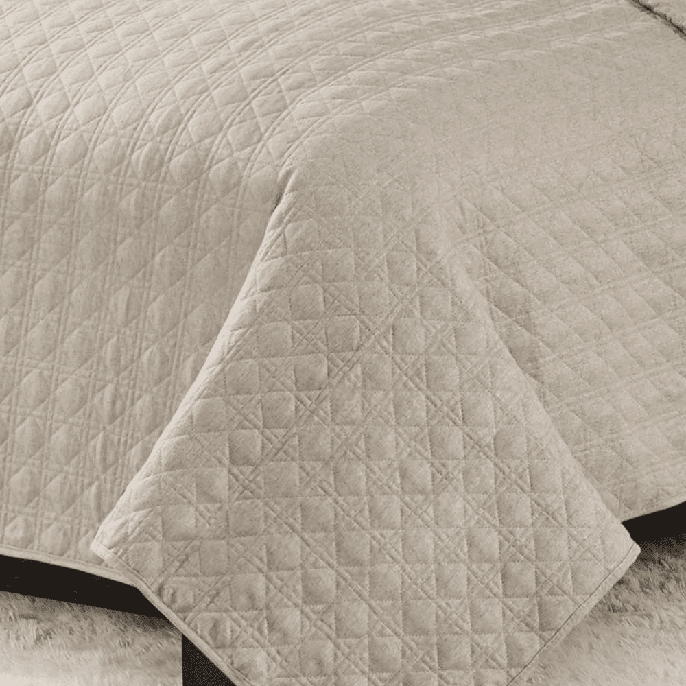 Kit Colcha Queen Efeito Linho Matelassê Costurado Alta Gramatura - Natural Kit Colcha Queen Efeito Linho Matelassê Costurado Alta Gramatura - Natural