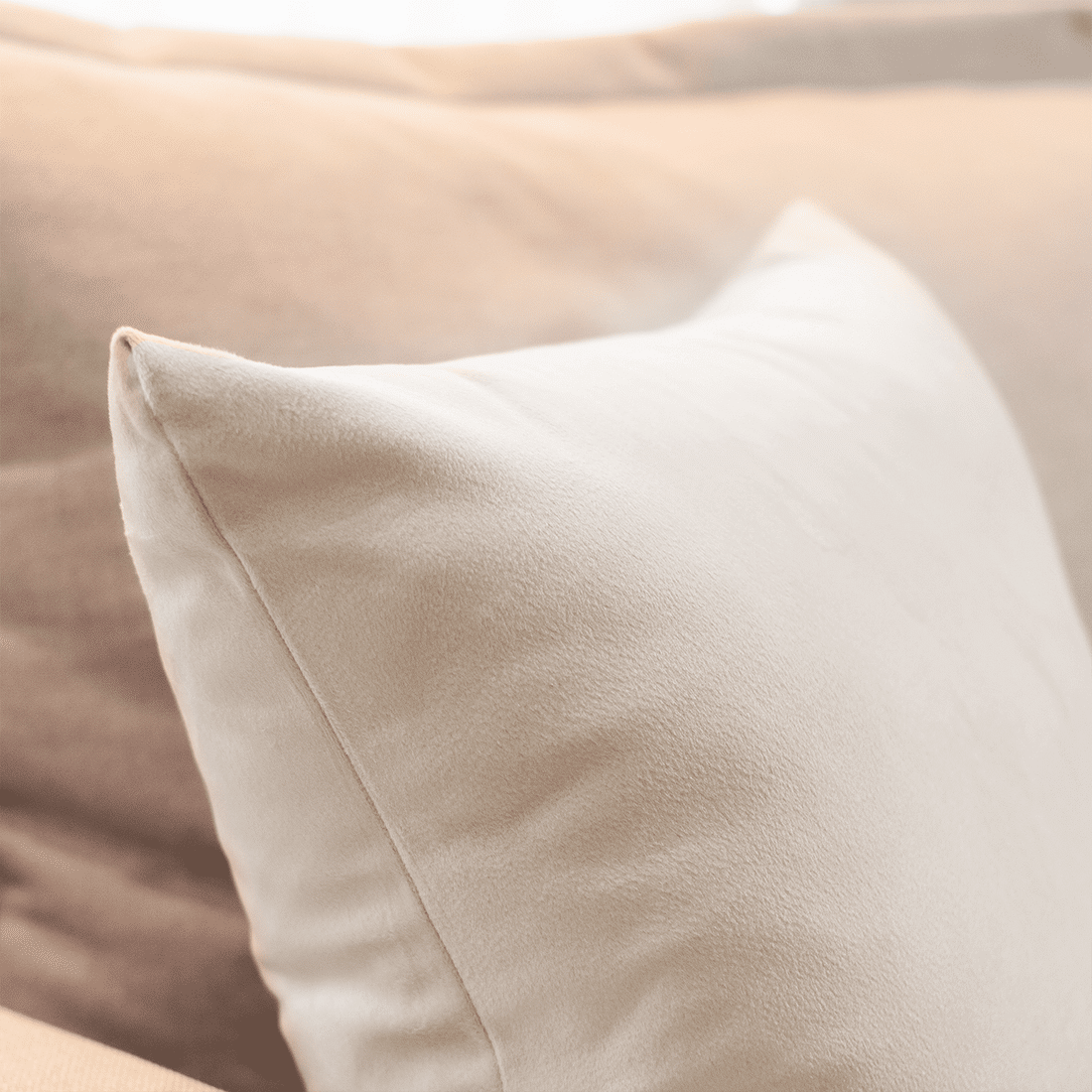 Capa de Almofada Veludo Premium Decorativa - Off White Champagne 50cm x 50cm Capa de Almofada Veludo Premium Decorativa - Off White Champagne 50cm x 50cm