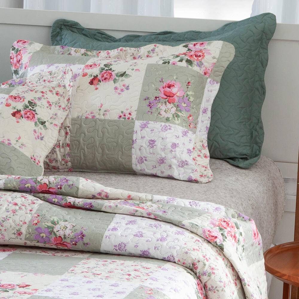 Kit 3 Peças Cobre leito Casal Bouti Microfibra Ultrasonic Estampada + 2 Porta-travesseiros - Agda Kit 3 Peças Cobre leito Casal Bouti Microfibra Ultrasonic Estampada + 2 Porta-travesseiros - Agda