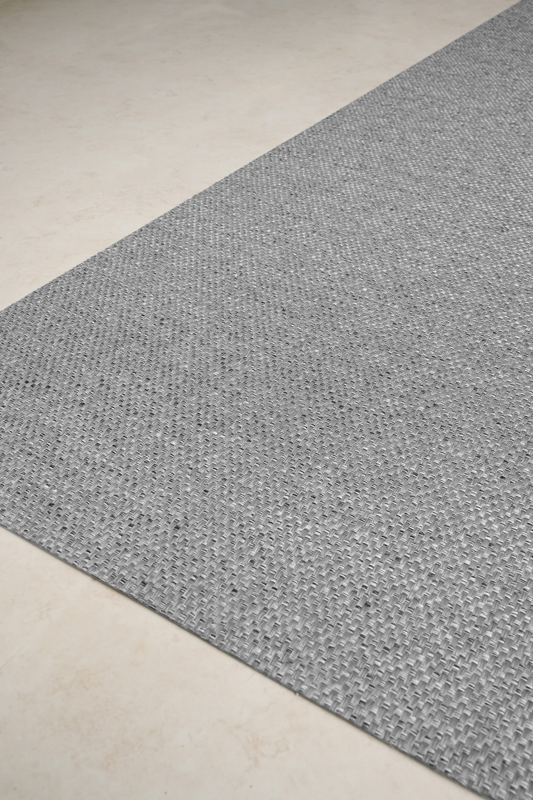 Tapete Passadeira PVC Antiderrapante Palha Cinza Escuro 65x240 Tapete Passadeira PVC Antiderrapante Palha Cinza Escuro 65x240