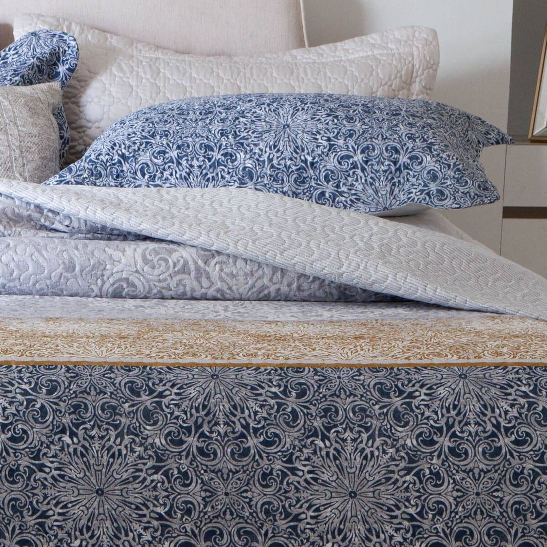 Kit 3 Peças Cobre leito Casal Bouti Microfibra Ultrasonic Estampada + 2 Porta-travesseiros - Ingrid