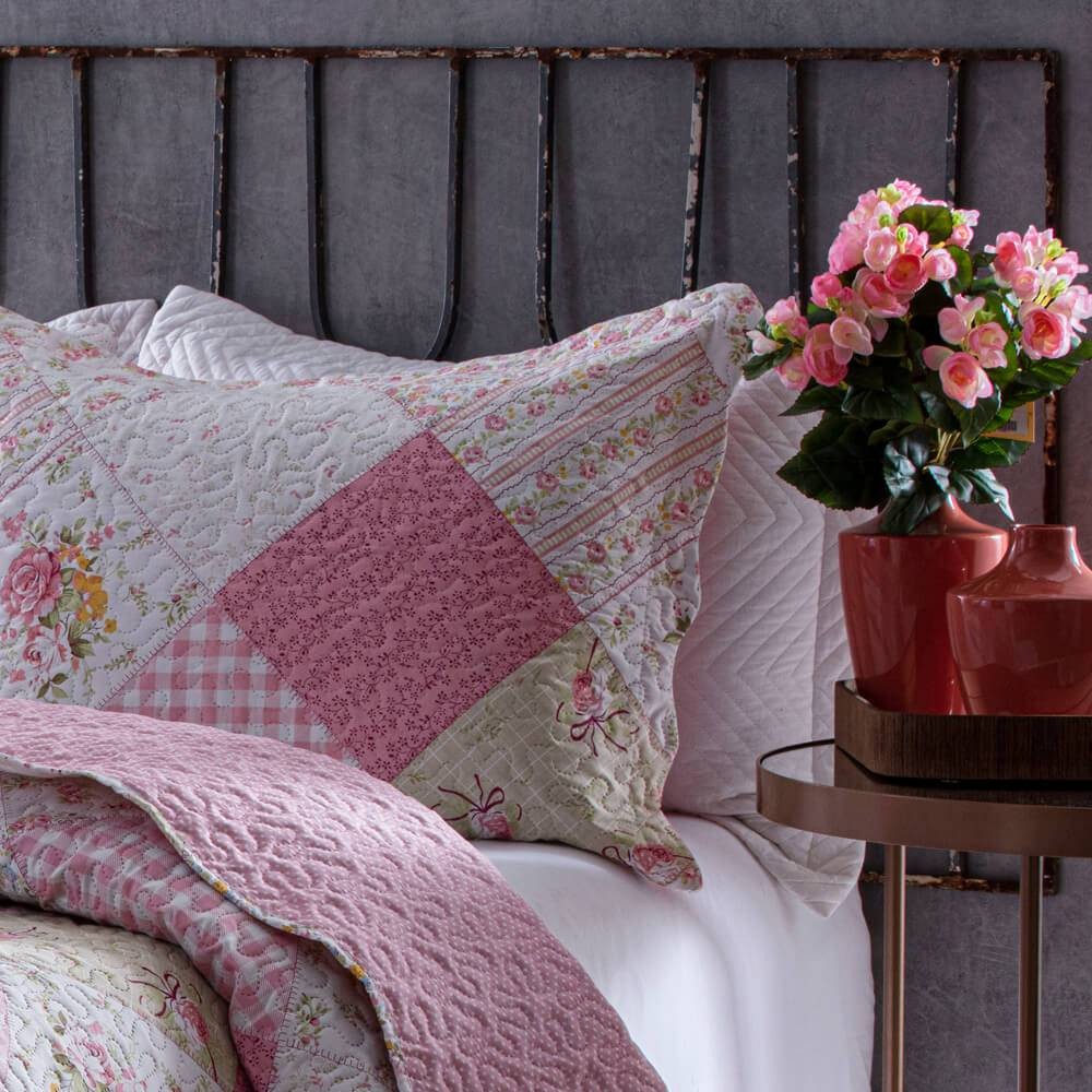 Kit  Cobre-leito King Bouti Microfibra Ultrasonic Estampada 2,60 x 2,80 m + 2 Porta-travesseiros - Rosa