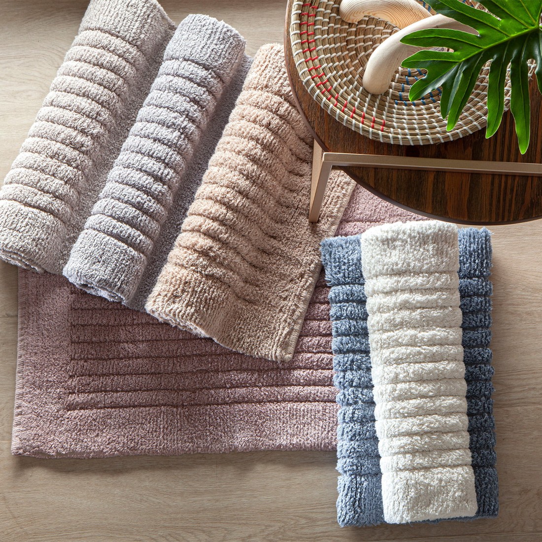 Tapete de Algodão Com Antiderrapante Luxor 70x50cm Bege Tapete de Algodão Com Antiderrapante Luxor 70x50cm Bege