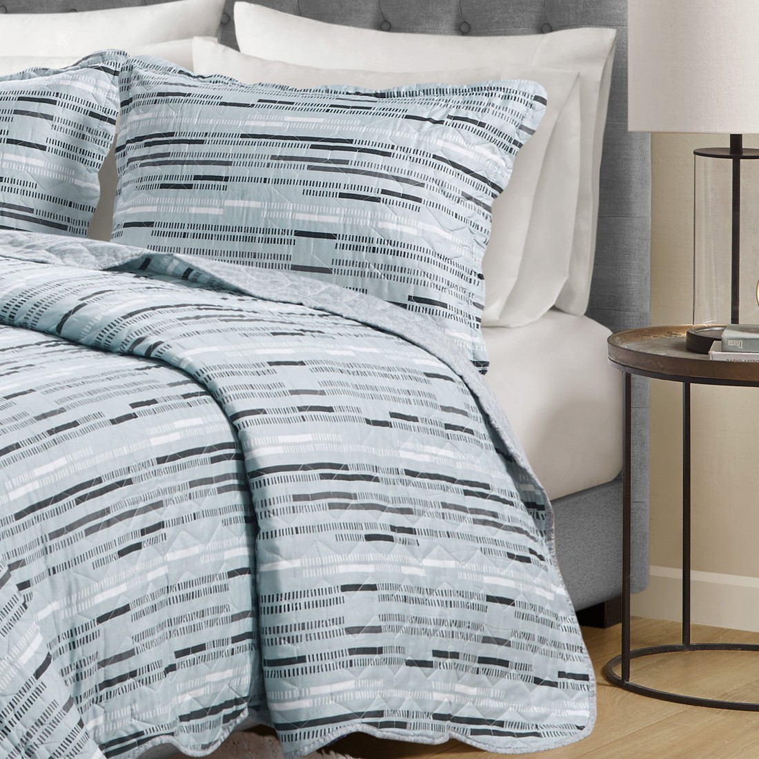 Kit Cobre leito Colcha Solteiro 2 Peças Bouti Dupla Face Microfibra Costurada - Ives Kit Cobre leito Colcha Solteiro 2 Peças Bouti Dupla Face Microfibra Costurada - Ives