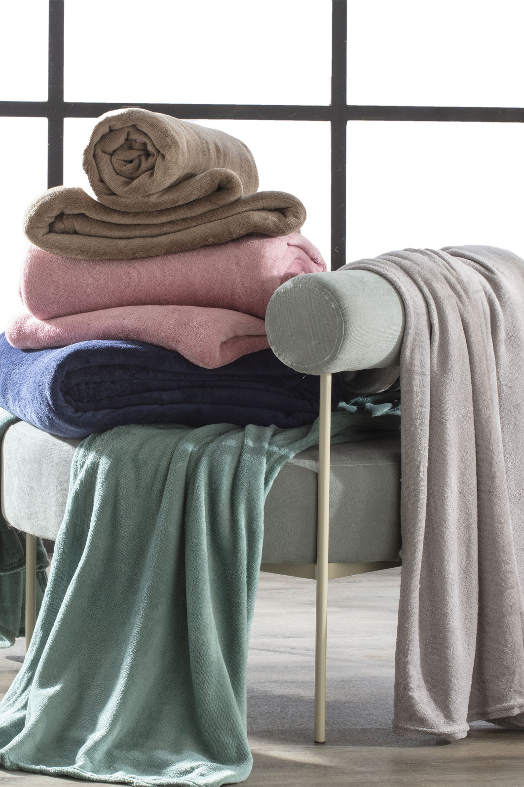 Manta de Microfibra Casal 180 gramas/m² Roma - Azul Manta de Microfibra Casal 180 gramas/m² Roma - Azul