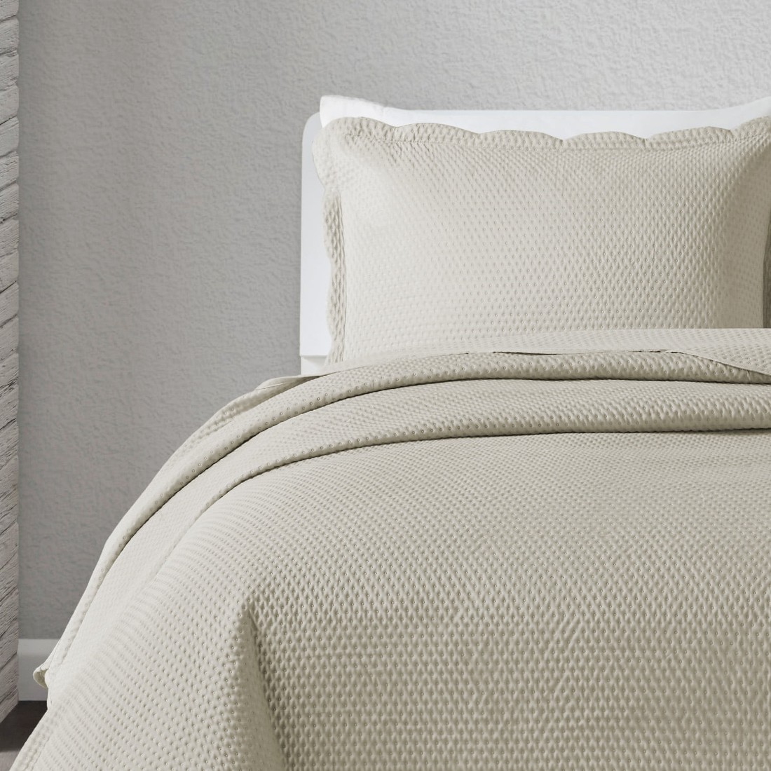 Kit Cobre leito Colcha Super King 3 Peças Bouti Microfibra Dots - Bege Kit Cobre leito Colcha Super King 3 Peças Bouti Microfibra Dots - Bege