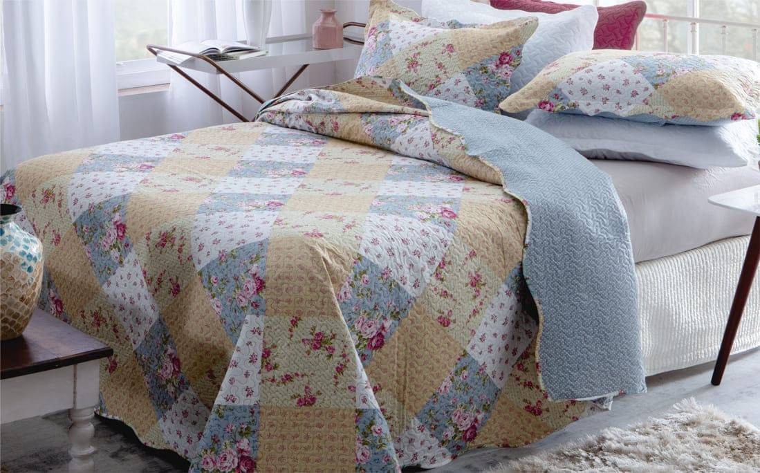 Kit  Cobre-leito Queen Bouti Microfibra Ultrasonic Estampada 2,40 x 2,60 m + 2 Porta-travesseiros - Mara