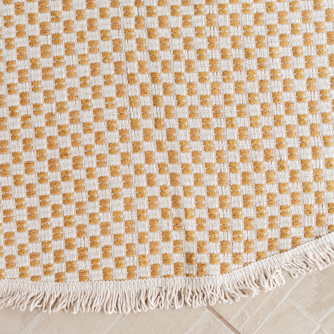 Tapete Redondo para Sala 1,50m de Algodão Contemporâneo Pilão Mostarda Tapete Redondo para Sala 1,50m de Algodão Contemporâneo Pilão Mostarda