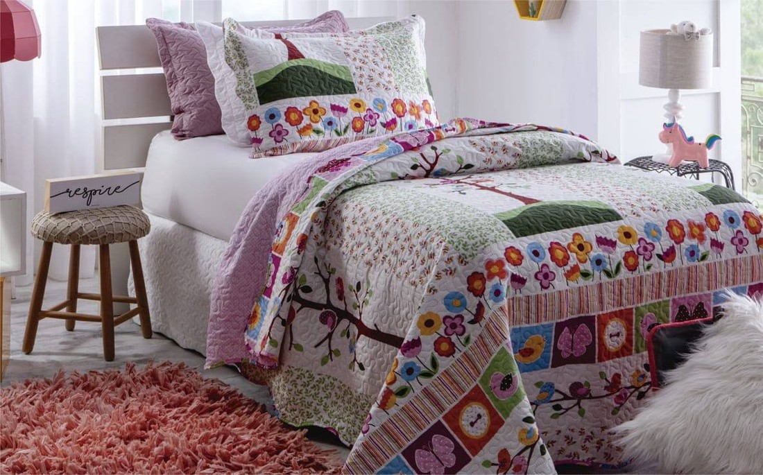 Kit 1 Colcha Solteiro Patchwork Microfibra Ultrasonic Estampada 1,80 x 2,20 m + 1 Porta-travesseiro - Jardim
