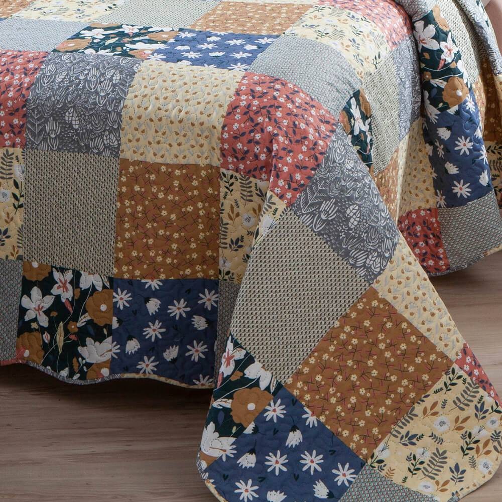 Kit 1 Cobre Leito Colcha King 3 Peças Bouti Matelassê e 2 Porta Travesseiros - Katarina Kit 1 Cobre Leito Colcha King 3 Peças Bouti Matelassê e 2 Porta Travesseiros - Katarina