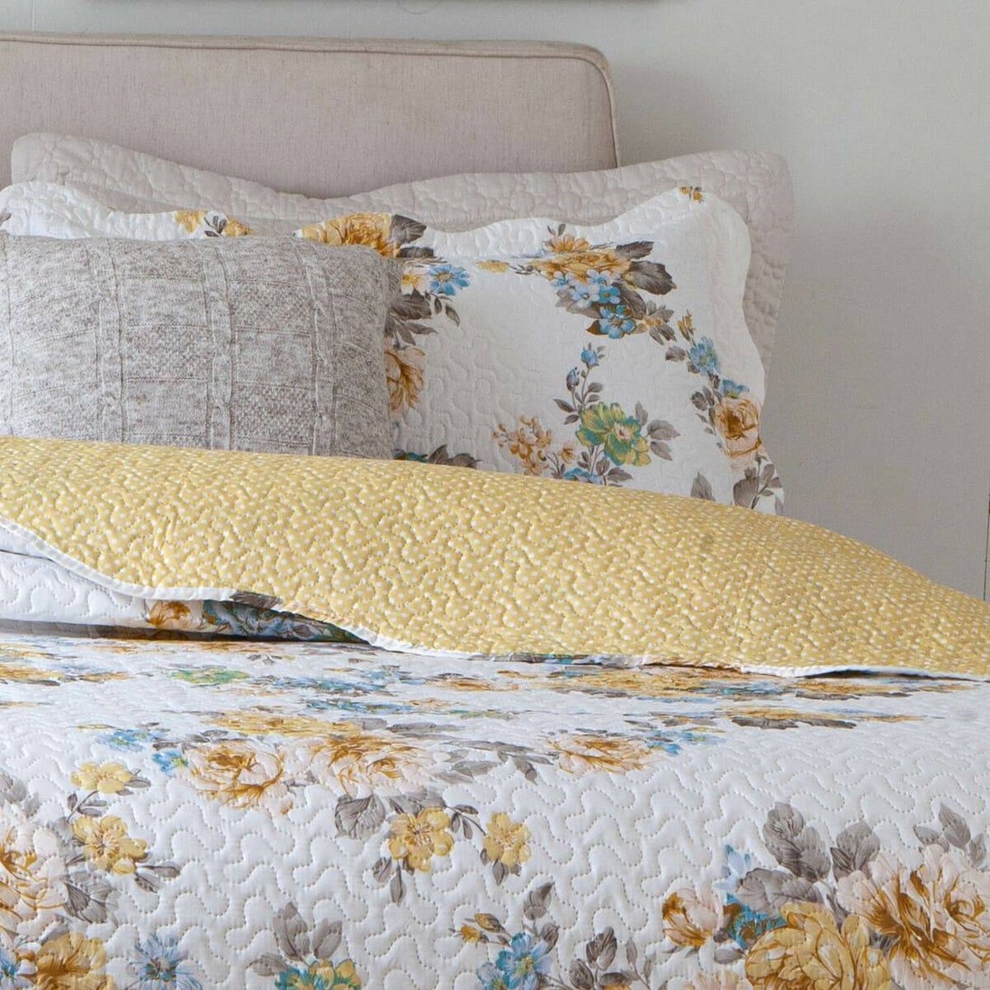 Kit 3 Peças Cobre leito Casal Bouti Microfibra Ultrasonic Estampada + 2 Porta-travesseiros - Mel