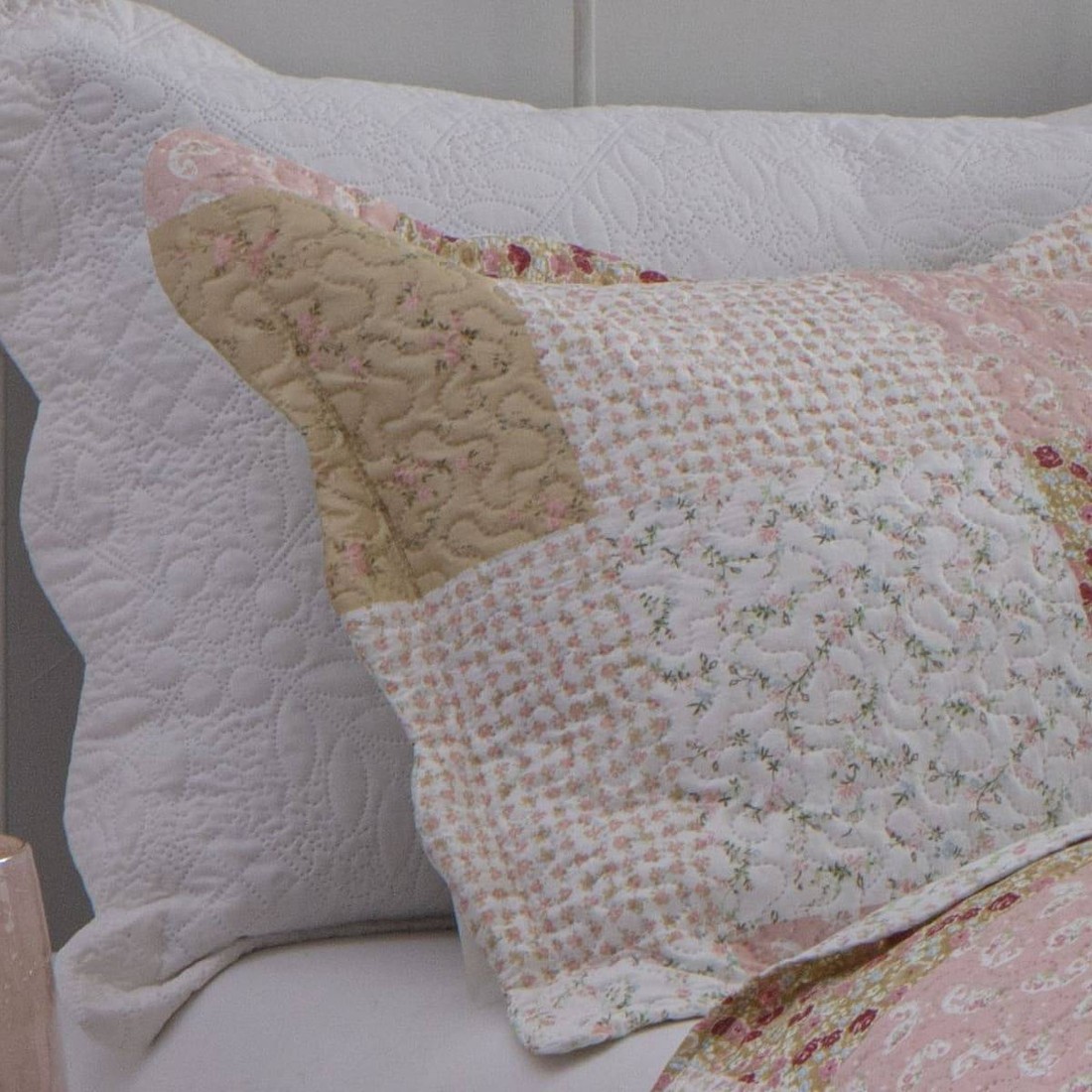 Kit 3 Peças Cobre leito Casal Bouti Microfibra Ultrasonic Estampada + 2 Porta-travesseiros - Corá