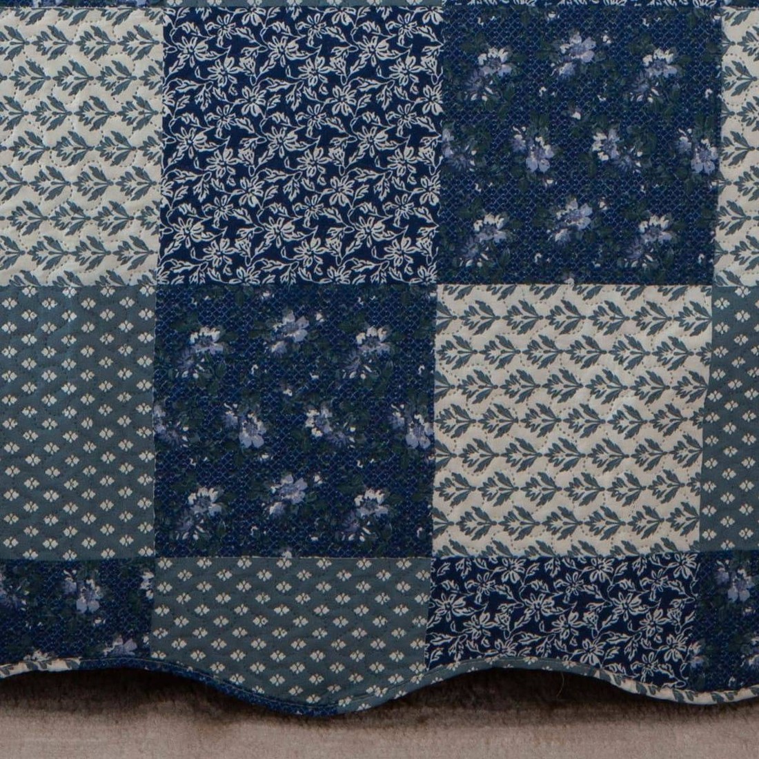 Kit 3 Peças Cobre leito Casal Bouti Microfibra Ultrasonic Estampada + 2 Porta-travesseiros - Nina