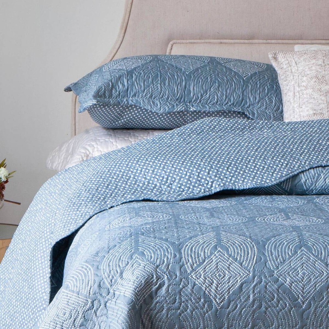 Kit 3 Peças Cobre leito Casal Bouti Microfibra Ultrasonic Estampada + 2 Porta-travesseiros - Isis
