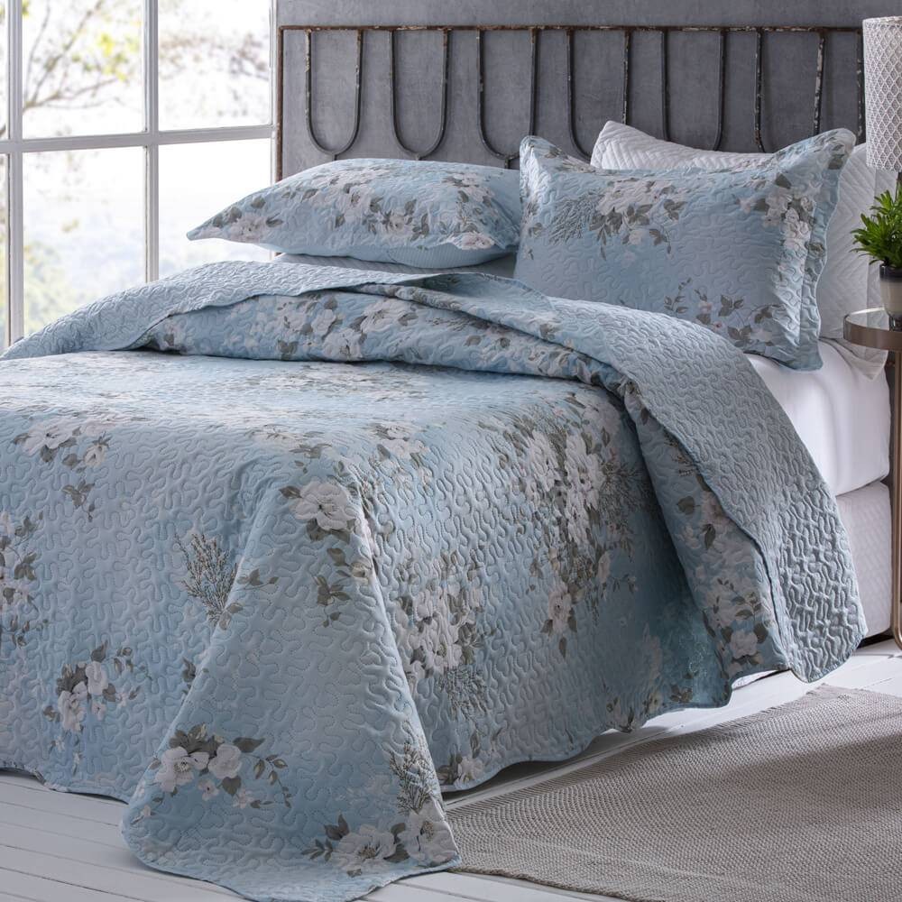 Kit  Cobre-leito Casal Bouti Microfibra Ultrasonic Estampada 2,20 x 2,40 m + 2 Porta-travesseiros - Marie