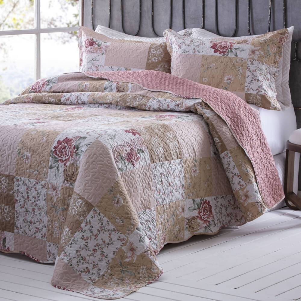 Kit  Cobre-leito Casal Bouti Microfibra Ultrasonic Estampada 2,20 x 2,40 m + 2 Porta-travesseiros - Teresa