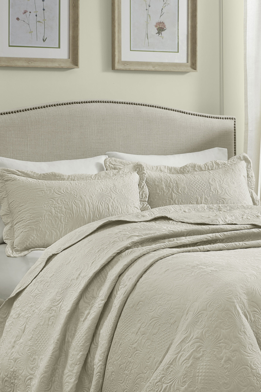 Kit 2 Porta Travesseiros Matelasse 150 Fios Microfibra 70x50cm com Aba Americana Splendor - Bege Kit 2 Porta Travesseiros Matelasse 150 Fios Microfibra 70x50cm com Aba Americana Splendor - Bege