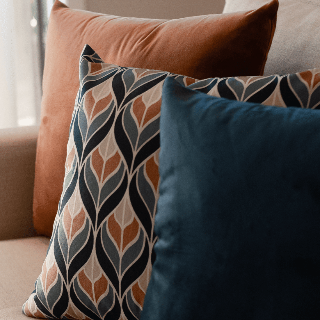 Capa de Almofada Veludo Premium Decorativa - Azul Marinho 50cm x 50cm