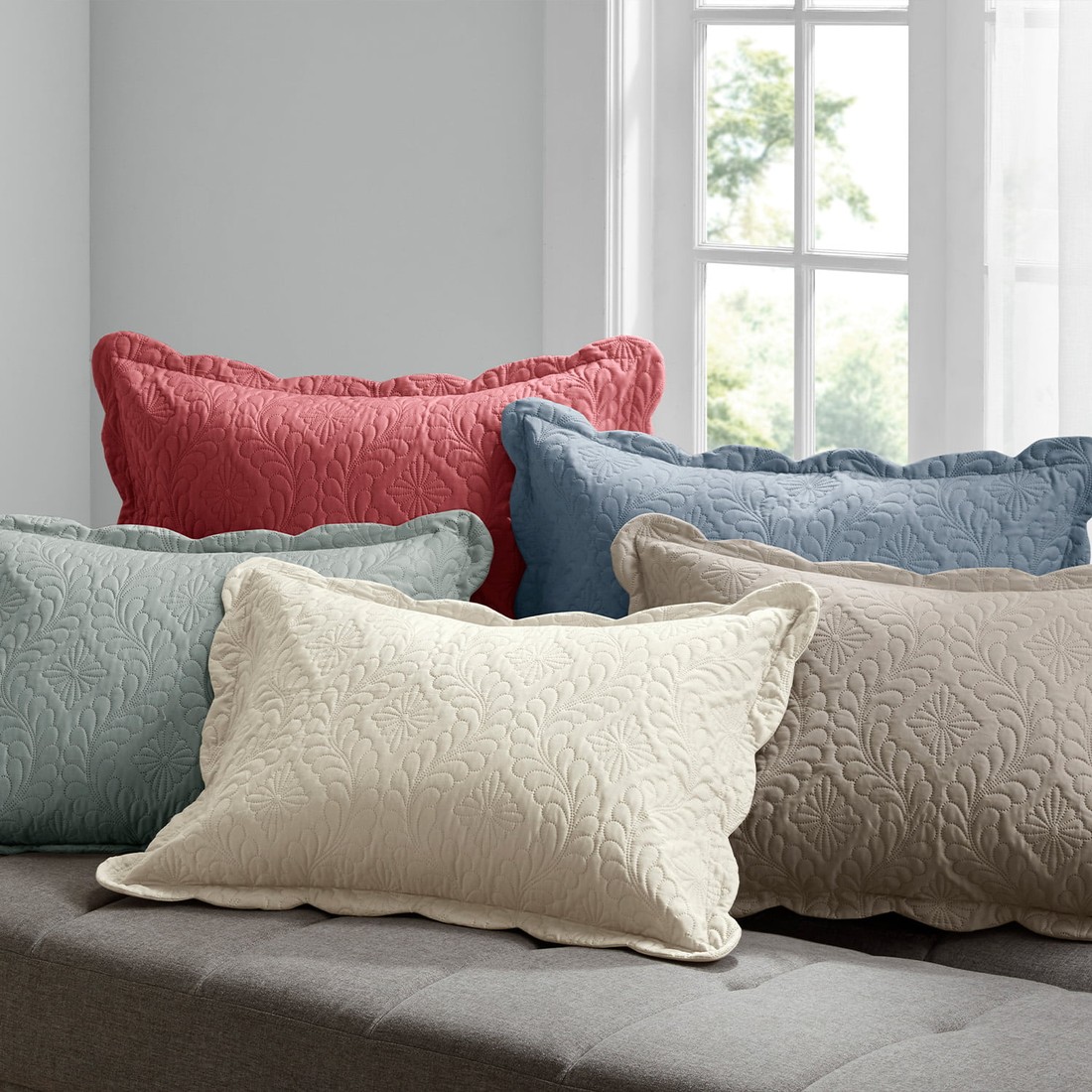 Kit 2 Porta Travesseiros Matelasse 150 Fios Microfibra 70x50cm com Aba Americana Elegance Vermelho Kit 2 Porta Travesseiros Matelasse 150 Fios Microfibra 70x50cm com Aba Americana Elegance Vermelho