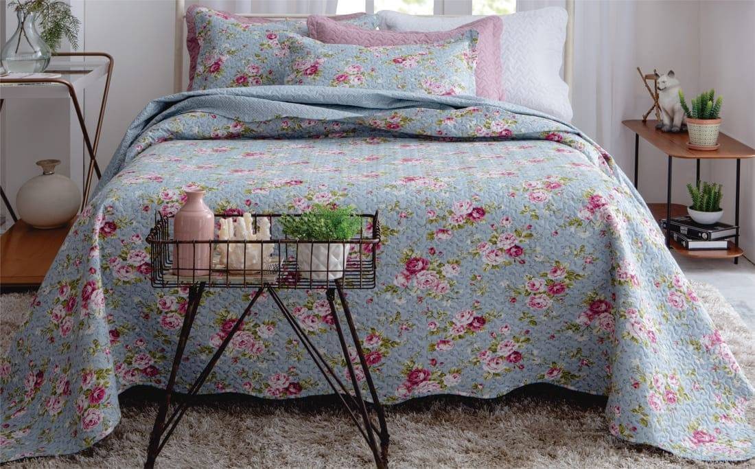 Kit  Cobre-leito Casal Bouti Microfibra Ultrasonic Estampada 2,20 x 2,40 m + 2 Porta-travesseiros - Emma