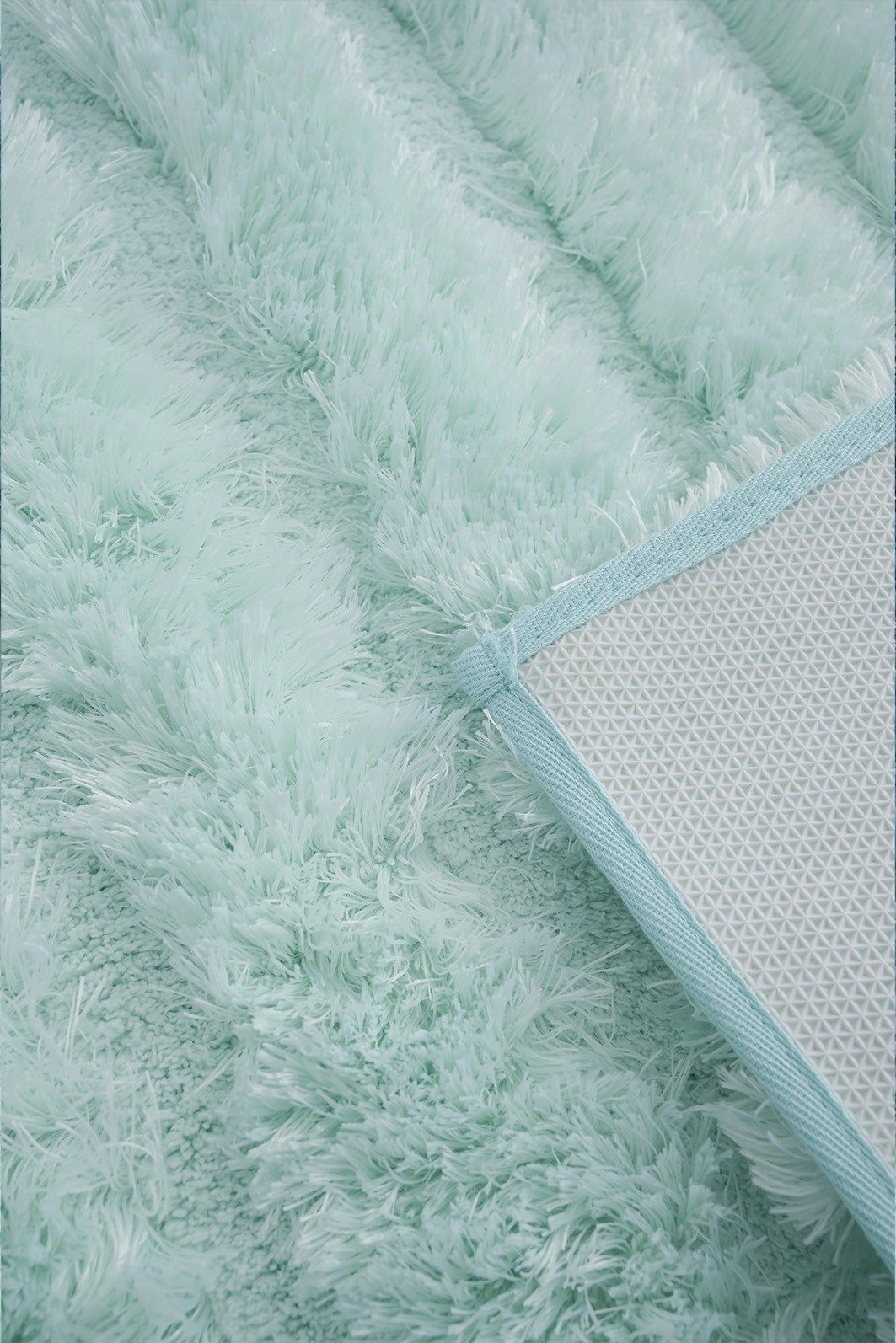 Tapete Antiderrapante NewYork Super Soft e Peluciado 50x70cm - Verde Tapete Antiderrapante NewYork Super Soft e Peluciado 50x70cm - Verde