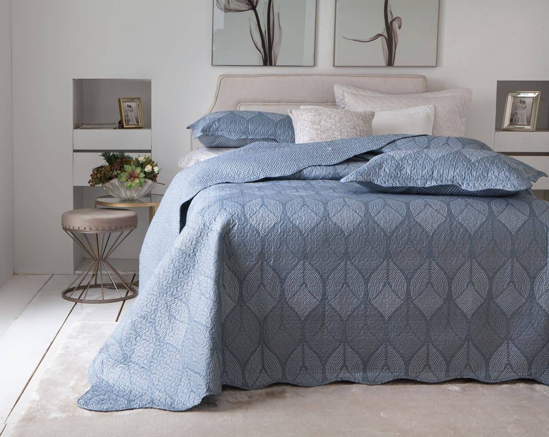 Kit 3 Peças Cobre leito Casal Bouti Microfibra Ultrasonic Estampada + 2 Porta-travesseiros - Isis