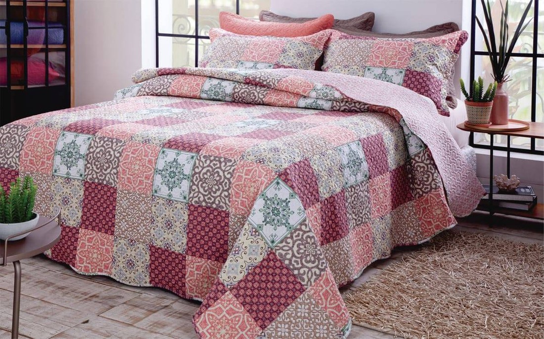 Kit 1 Cobre-leito Queen Bouti Microfibra Ultrasonic Estampada 2,40 x 2,60 m + 2 Porta-travesseiros - Grazi