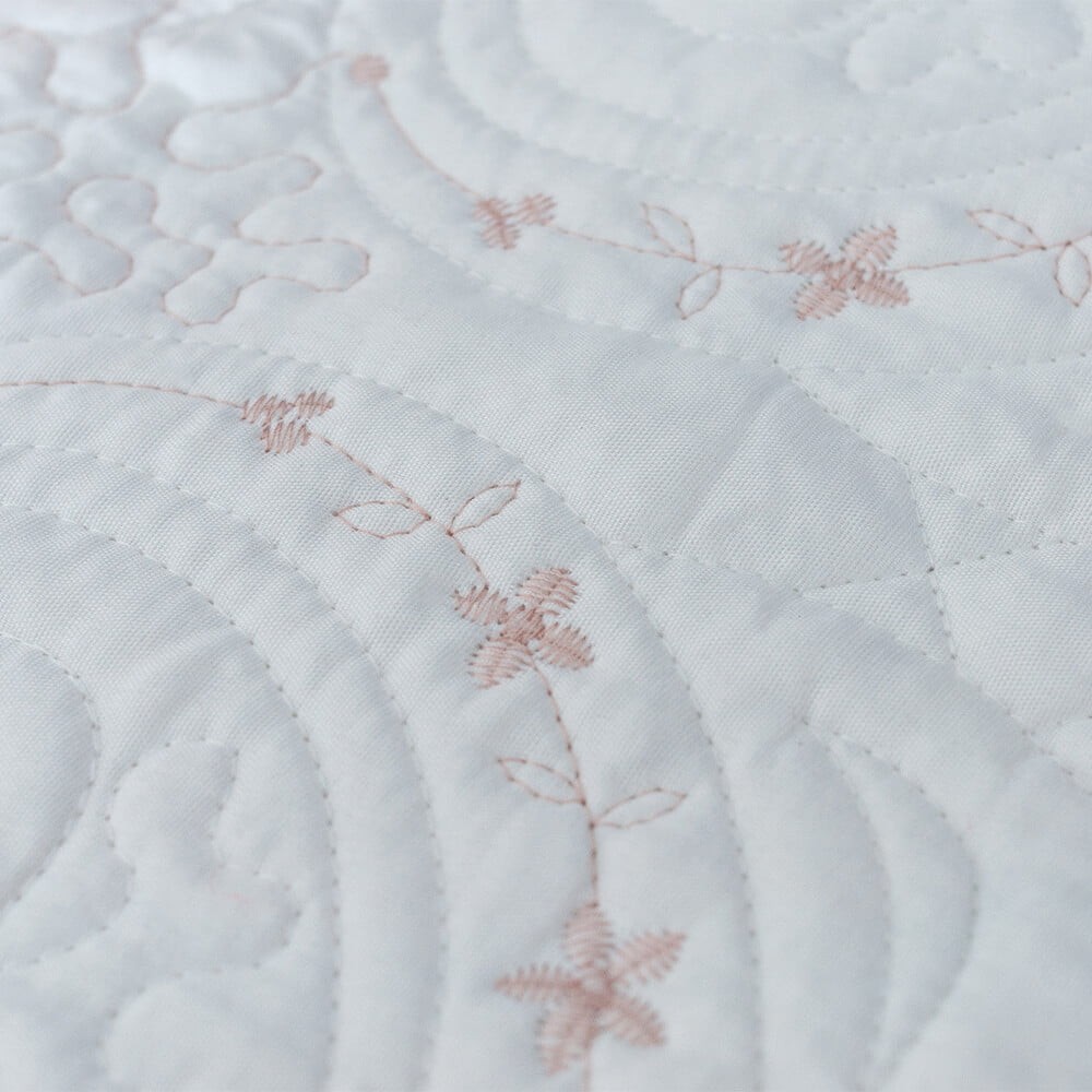 Kit Colcha Cobre Leito Queen Microfibra Dupla face com Porta-travesseiros Arabesque Rose