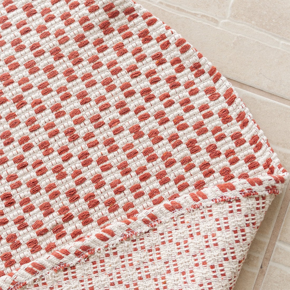 Tapete Redondo para Sala 2,00m de Algodão Contemporâneo Pilão Terracota Tapete Redondo para Sala 2,00m de Algodão Contemporâneo Pilão Terracota